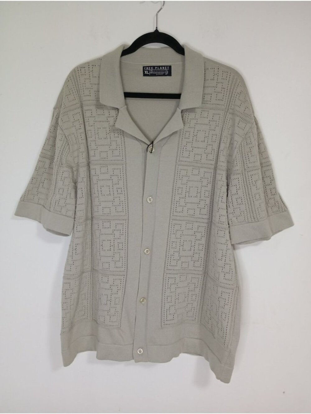 Free Planet Mens Beige Short Sleeve Button-Up Knit Shirt Geometric Pattern Sz XL
